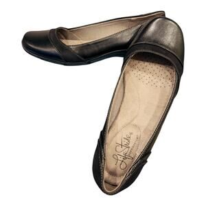 Brand New Stride Rite Soft System Women's Flats in Black Size 6